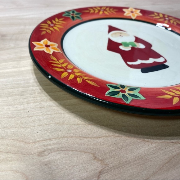 Santa Claus Design 9 inch Plate by Holiday Time - Dishwasher & Microwave Safe - Picture 4 of 8